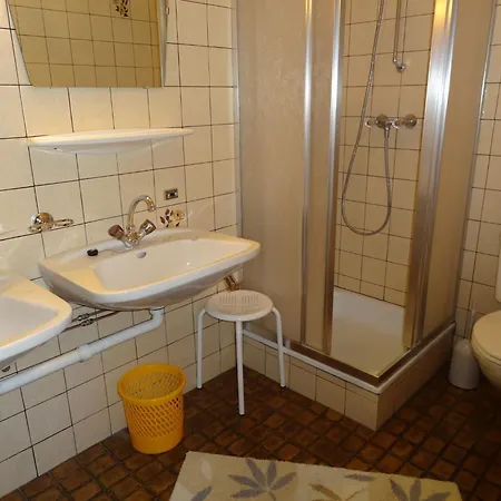 Spacious With Garden * Holzgau